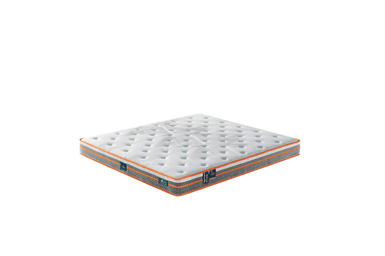 MD33 云 凯 厚度23cm 微硬/偏硬 两用型 指导价：4399元 ；MD33C/E/F 云 凯 厚度20cm 适中/微硬 两用型  指导价：3180.00元